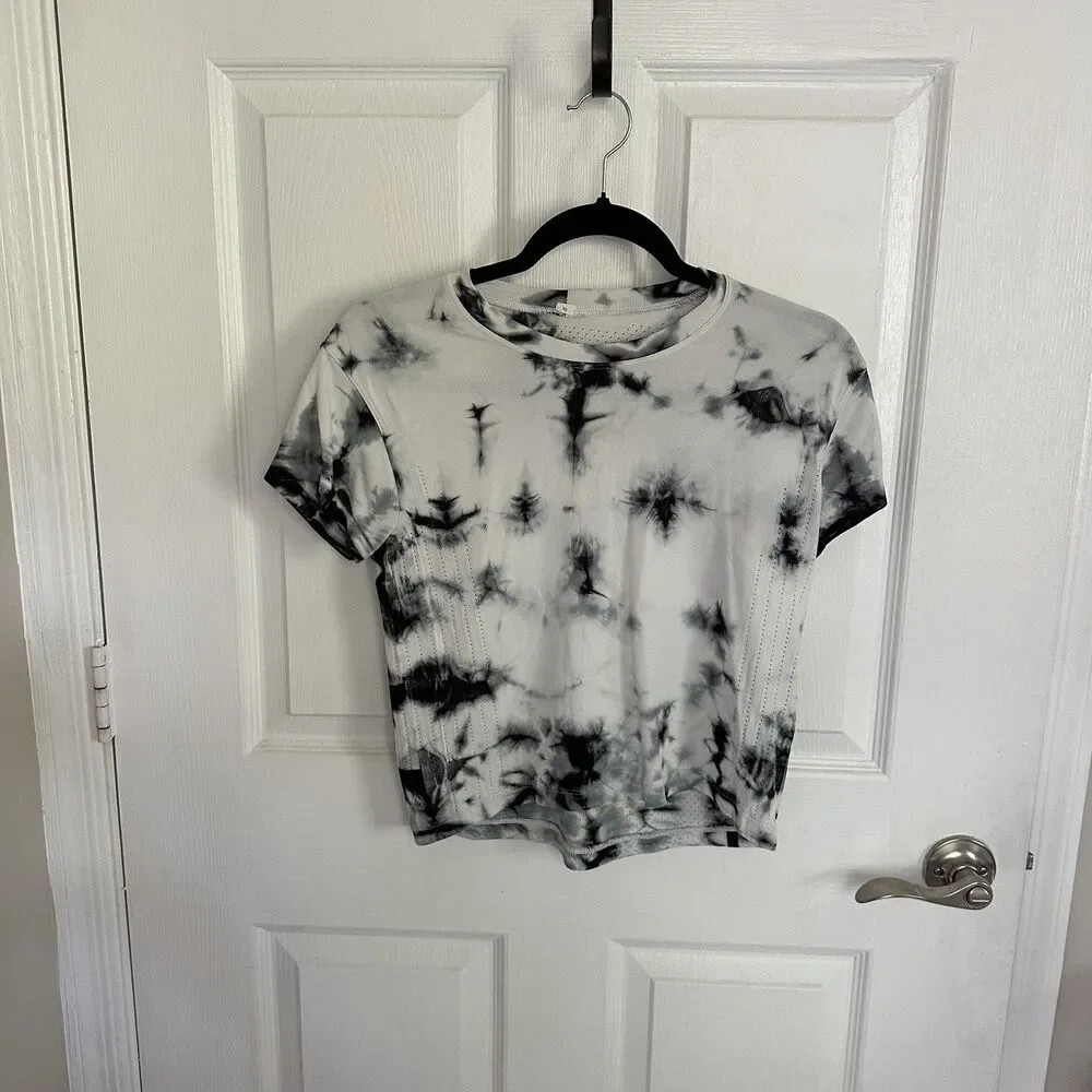 Lululemon Deep Coal Black Tie Dye Train to Be Shibori Cropped Short Sleeve Top